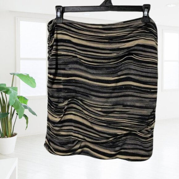 Free People Ruched Mini Skirt Size M | Zebra Stripe Bodycon Boho Chic - Picture 7 of 13